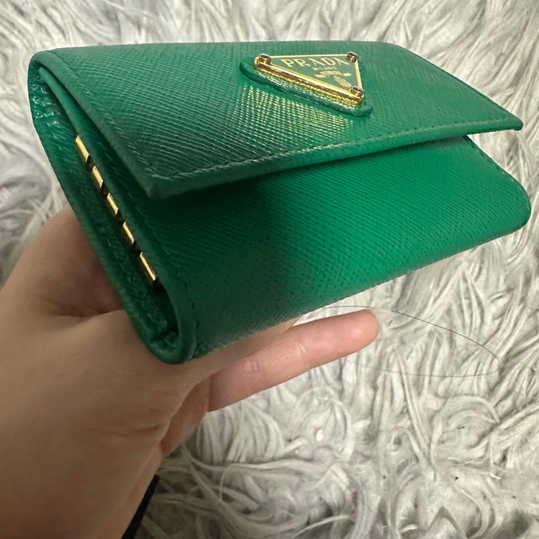 PRADA プラダ サフィアーノ トライアングルロゴ グリーン キーケース