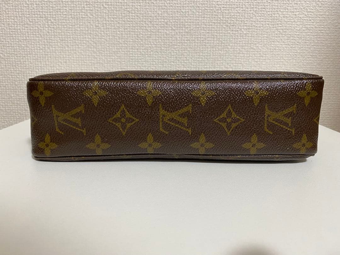 ルイヴィトン 　トゥルース　トワレット