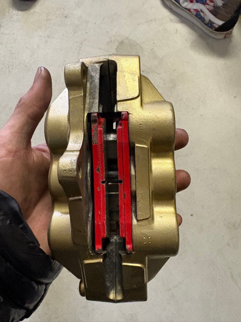 ヤブ様☆ 専用ゼファー1100 6ポット ブレーキキャリパー zrx400流用