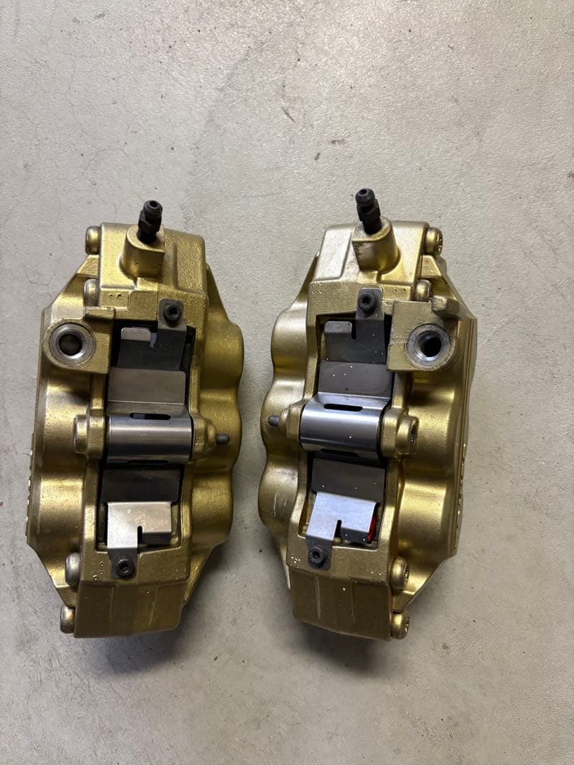 ヤブ様☆ 専用ゼファー1100 6ポット ブレーキキャリパー zrx400流用