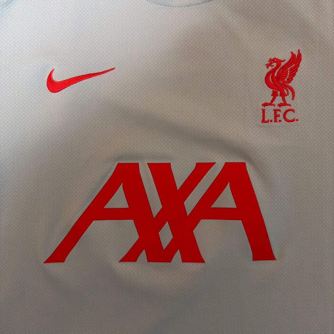 リバプール　ナイキ　トレーニングトップ　パンツセット　Mサイズ