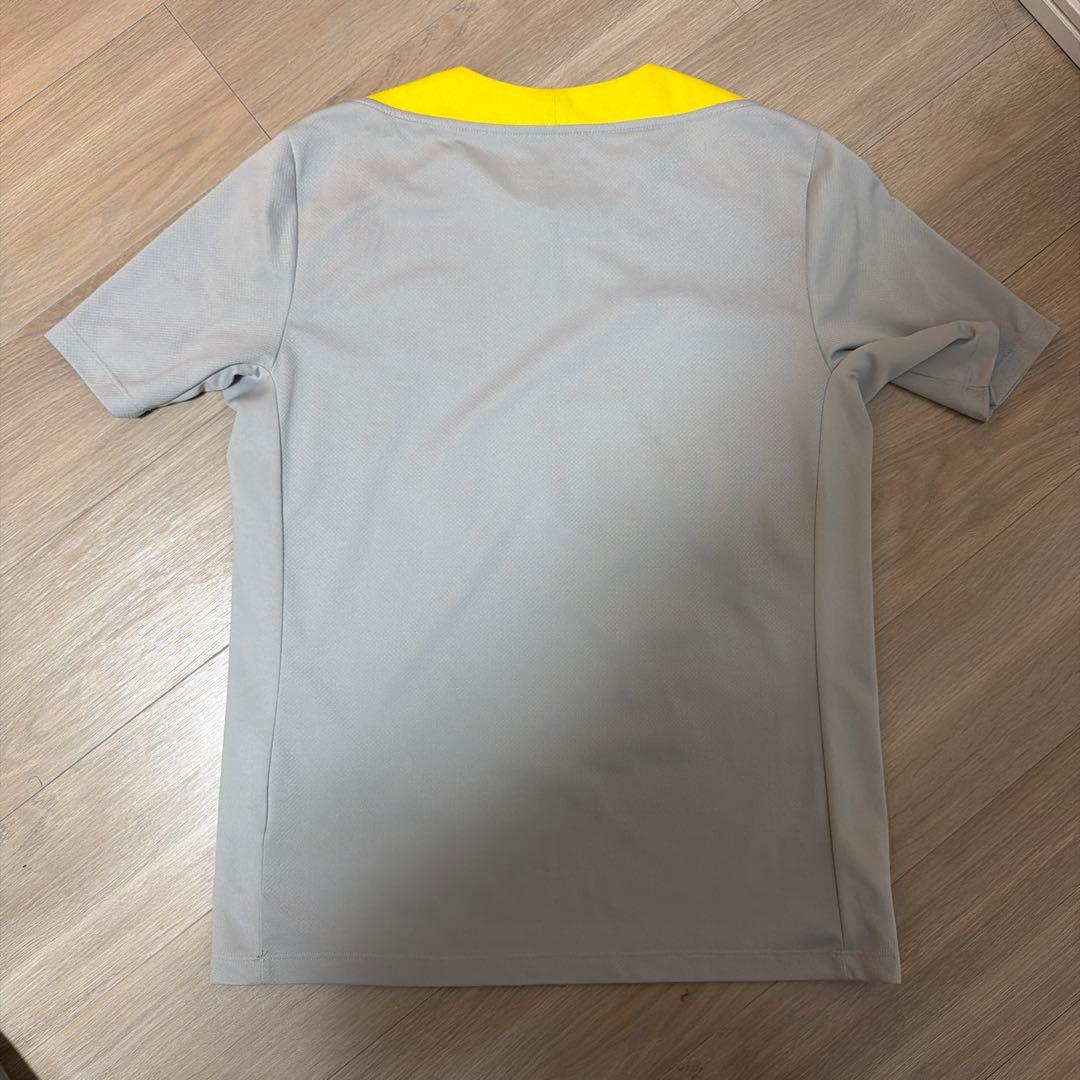 リバプール　ナイキ　トレーニングトップ　パンツセット　Mサイズ