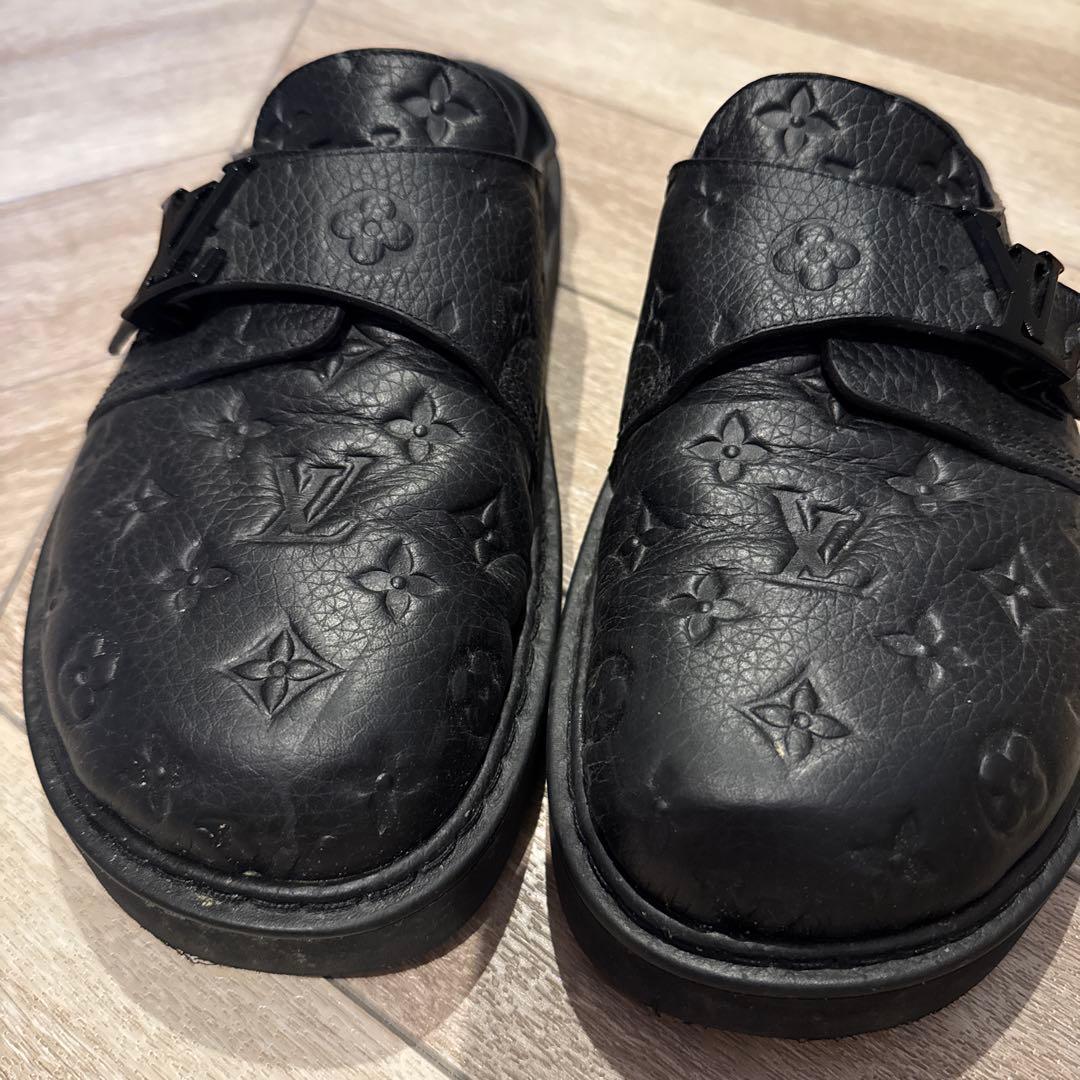 Louis Vuitton ブラック スリッポンサンダル