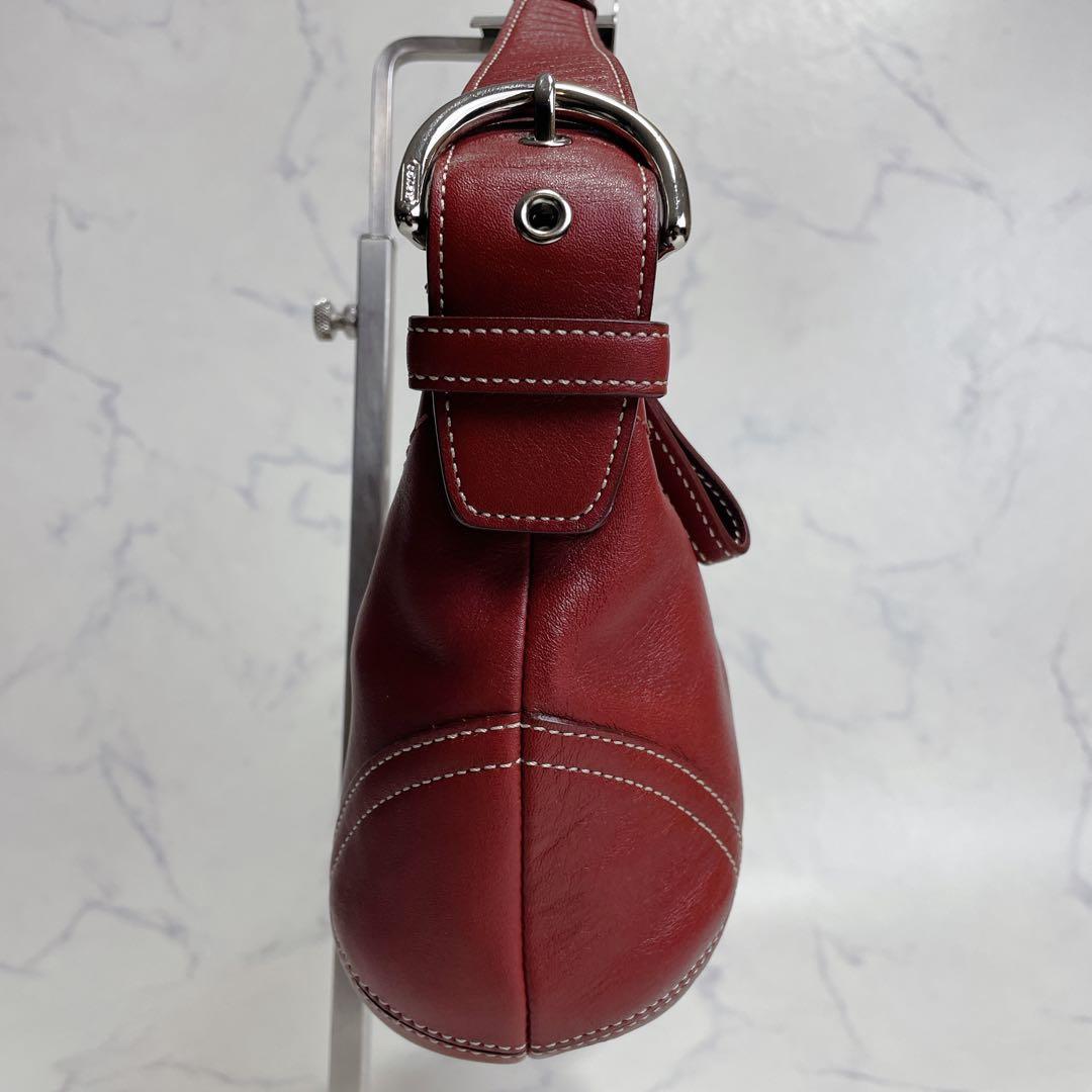 新品同様✨COACH アクセサリーポーチ ホーボー レッド 肩掛け オールレザー