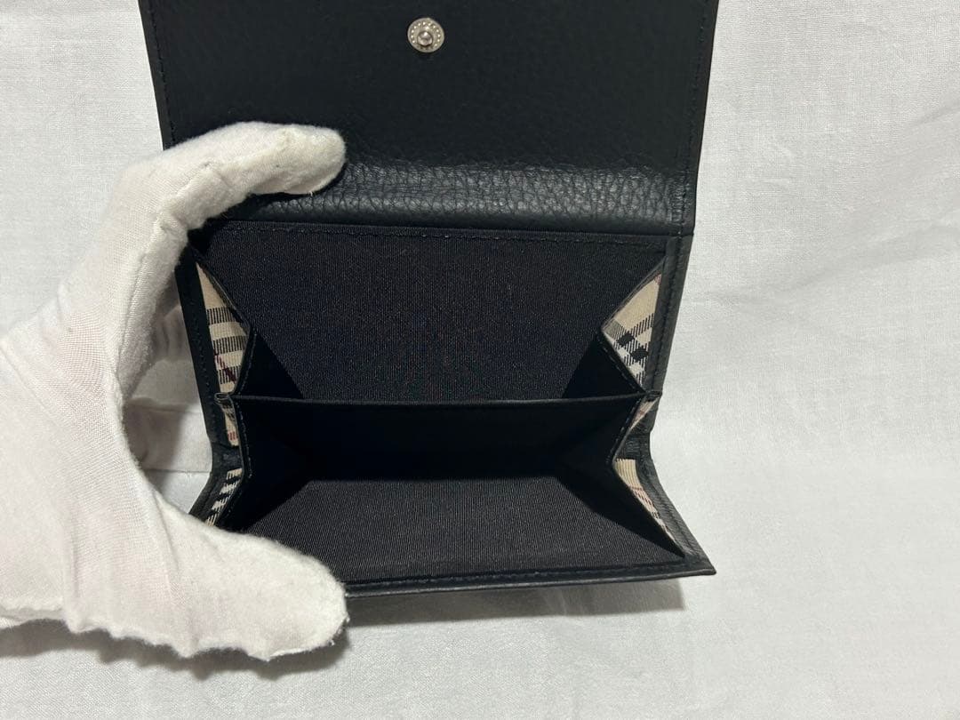 新品　BURBERRY ブラック 二つ折り財布
