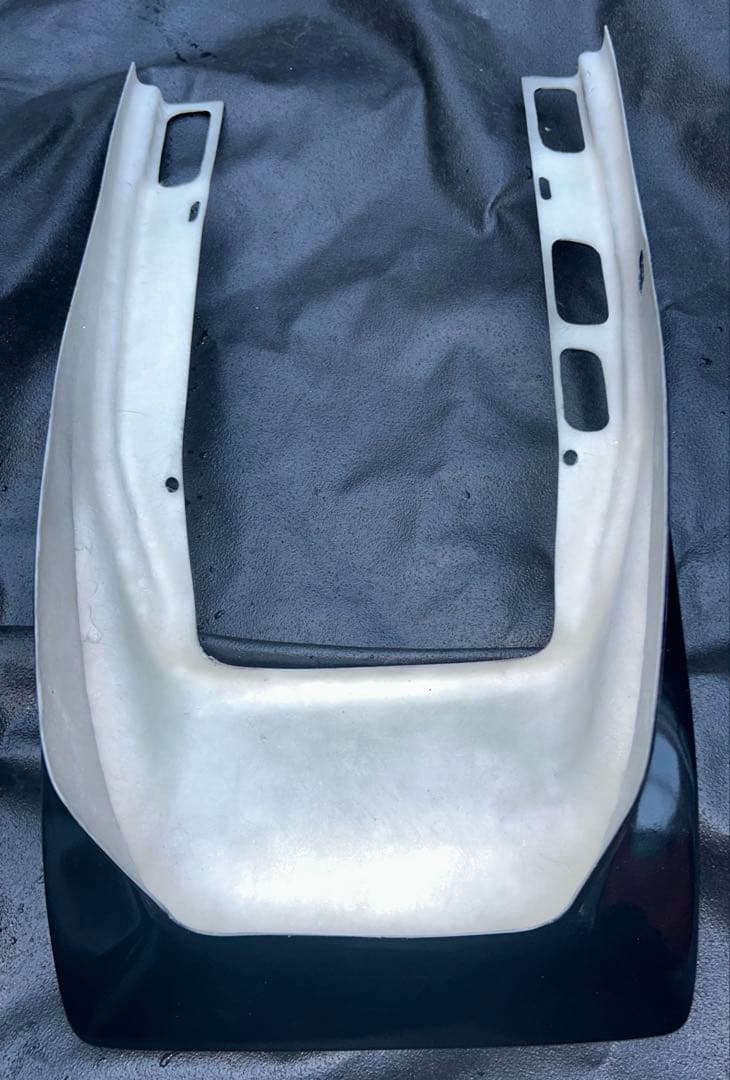 スズキ　GSX250E ゴキ　テールカウル　リアカウル　スポイラー　割れ無し