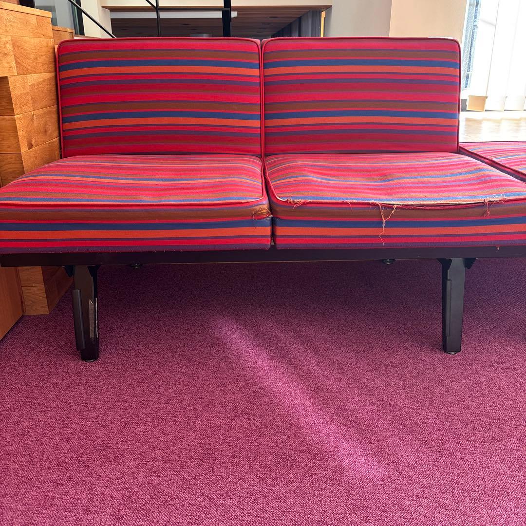 G*8様 2人掛けソファ dwarf 製 イームズ eames 無印良品 ハーマ