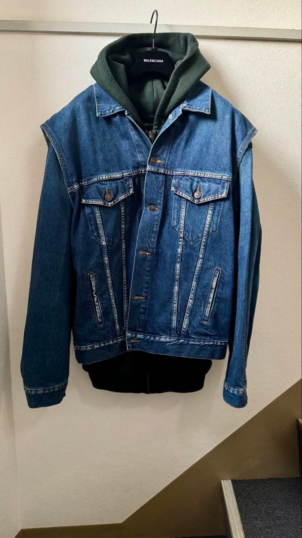 BALENCIAGA デニムジャケット グリーンフード付き