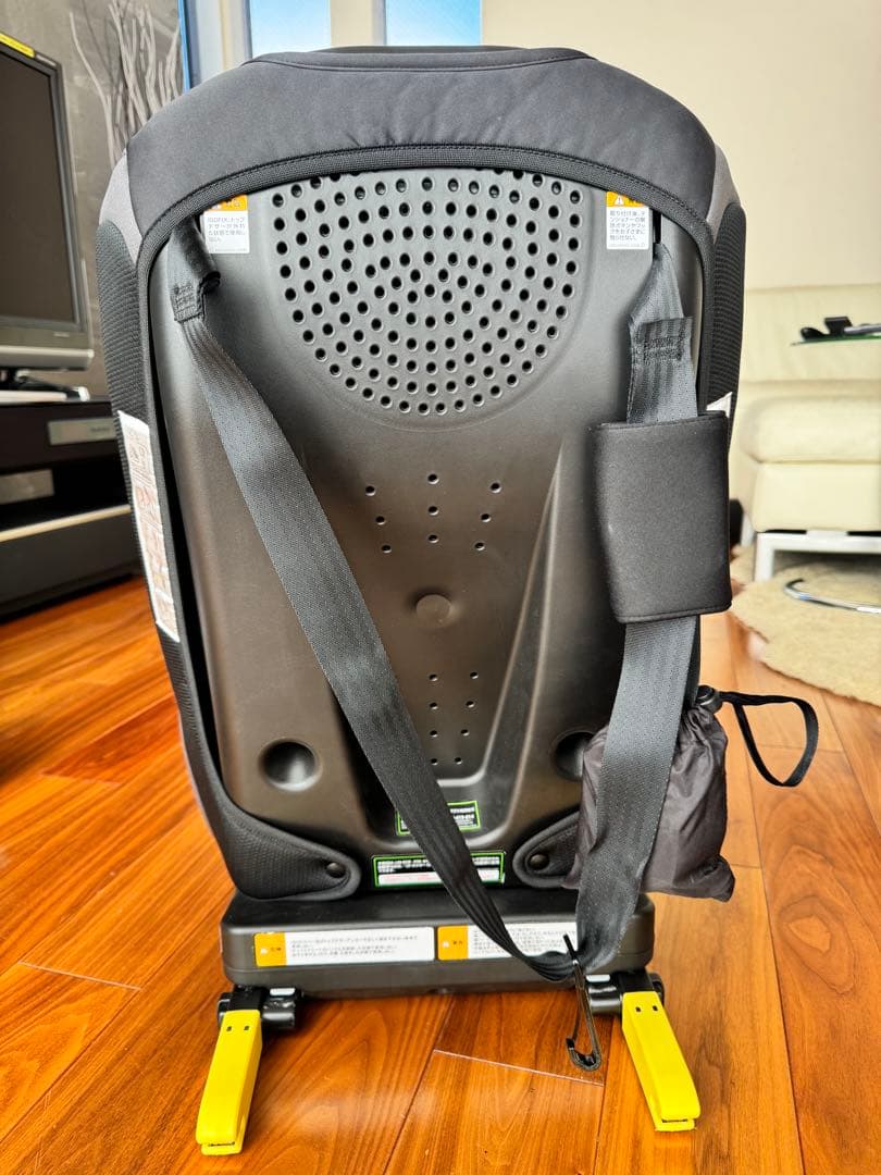 Aprica form fit AB車用チャイルドシート グレー