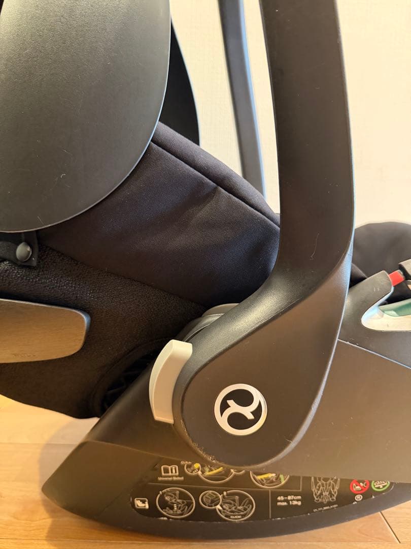 サイベックス　クラウド Z2 i-Size チャイルドシート