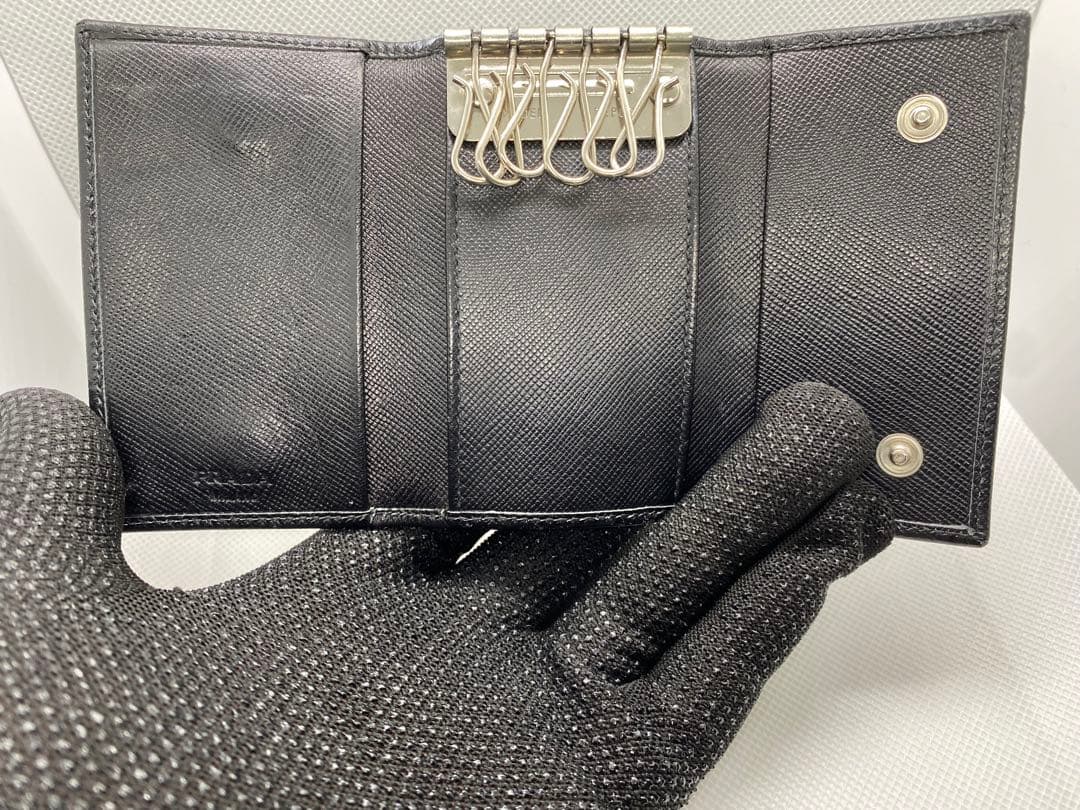 PRADA プラダ キーケース 三角ロゴ PVC ブラック　付属品なし
