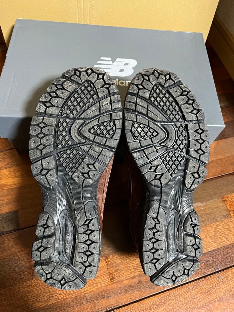 New Balance 1906 ブラウン ローファー