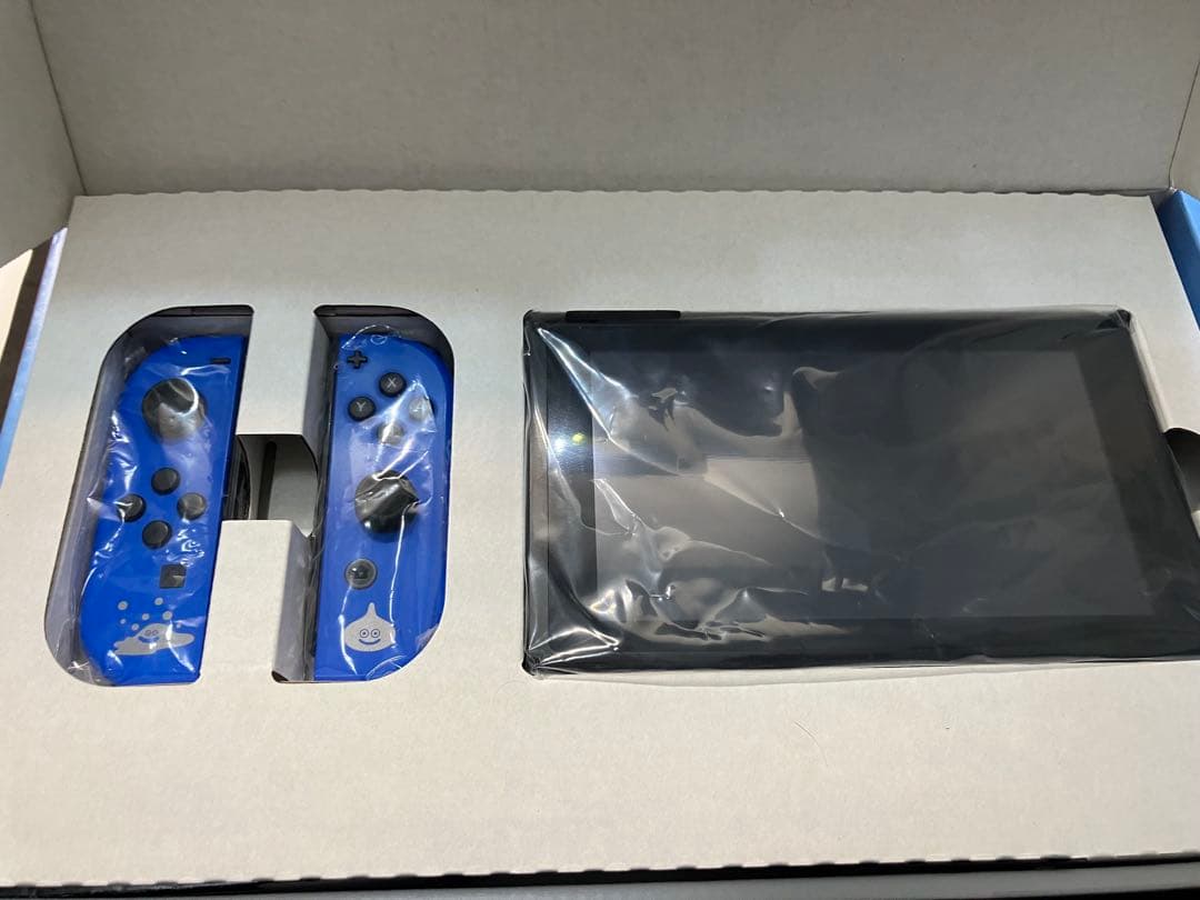 【オークション】Nintendo Switch　ロトエディション　ソフト付き