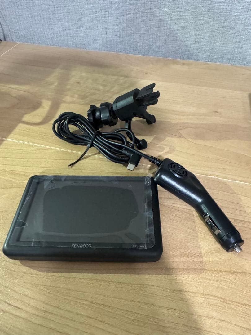 KENWOOD EZ-550 ポータブルナビゲーション　2021年製