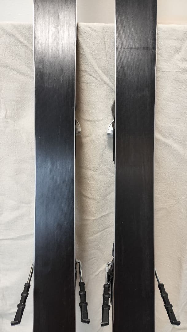 プラドマックスKEOS スキー 板 レッド/ブラック