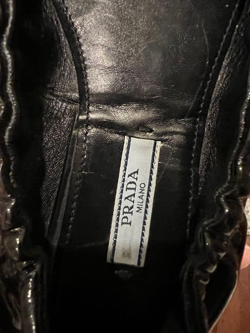 r*i様 PRADA ブラック フラットシューズ リボン付き エナメル 23.5