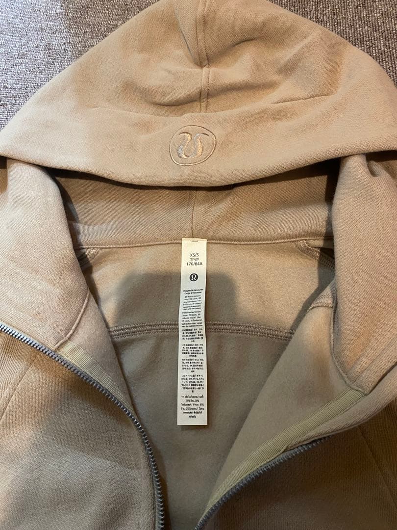 ルルレモンScubaオーバーサイズフルジップフーディ　XS/S