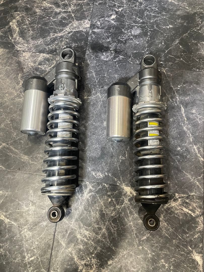 ゼファーχ純正サスペンション