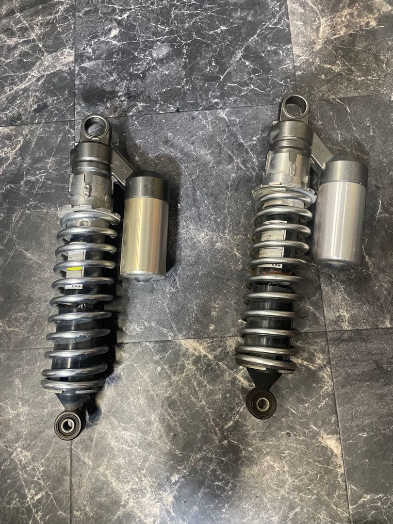 ゼファーχ純正サスペンション
