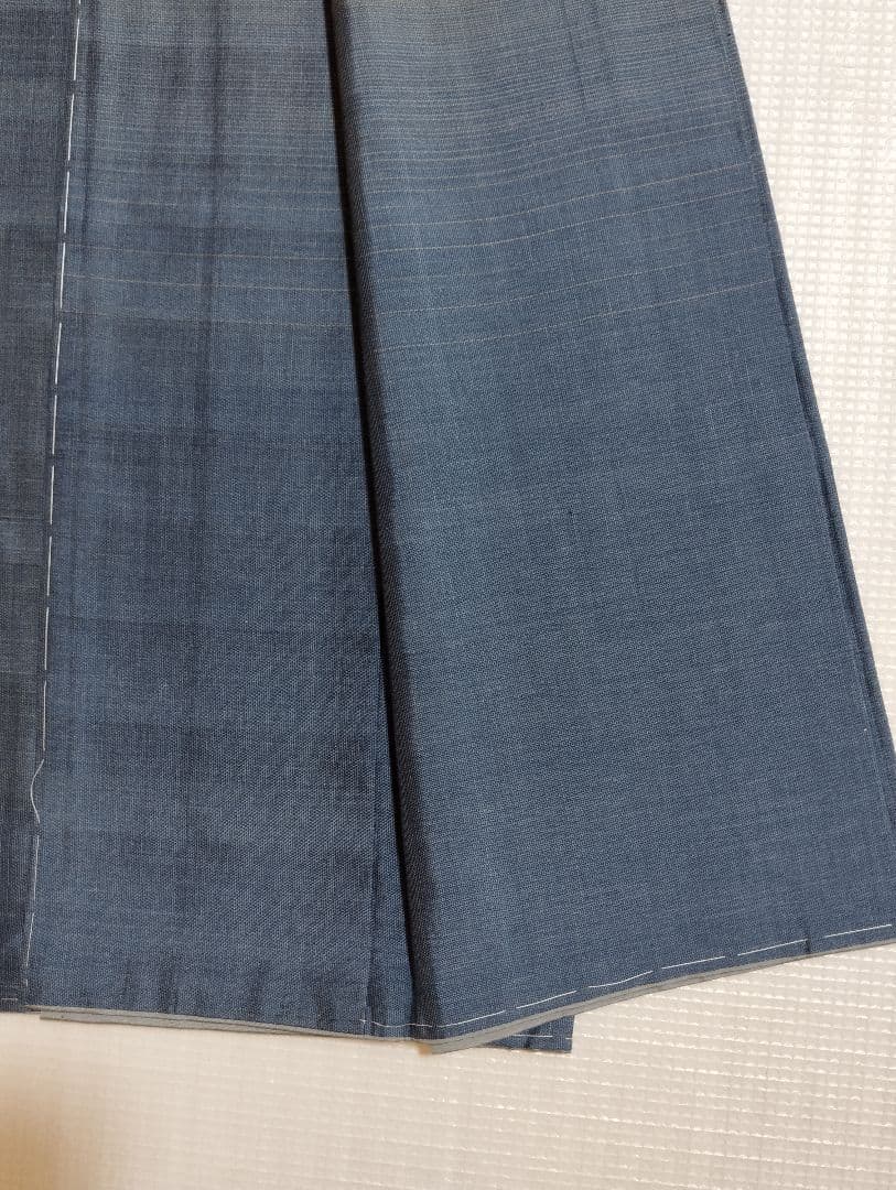 大島紬　未使用しつけ付き　織柄グラデーション