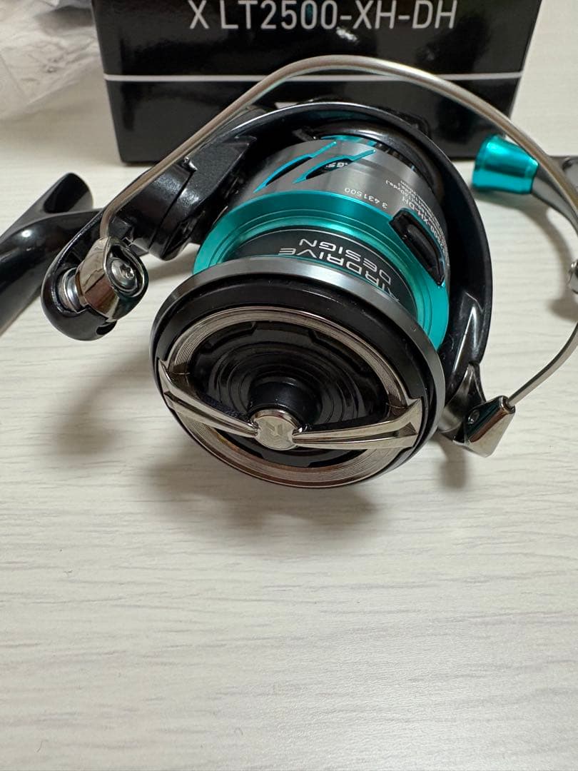 【新品】ダイワ エメラルダス X LT2500-XH-DH 24年モデル