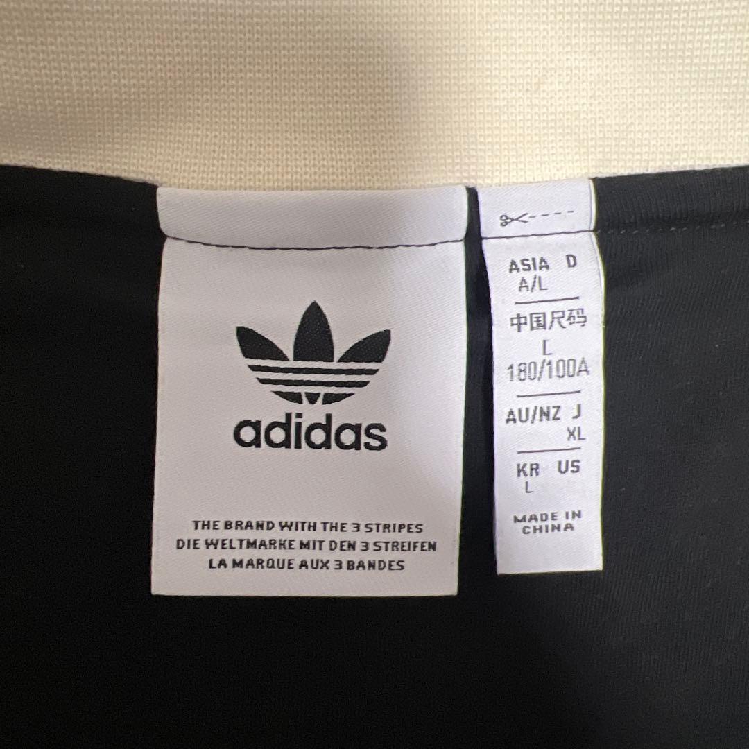 adidasトラックジャケット黒　ワッフル