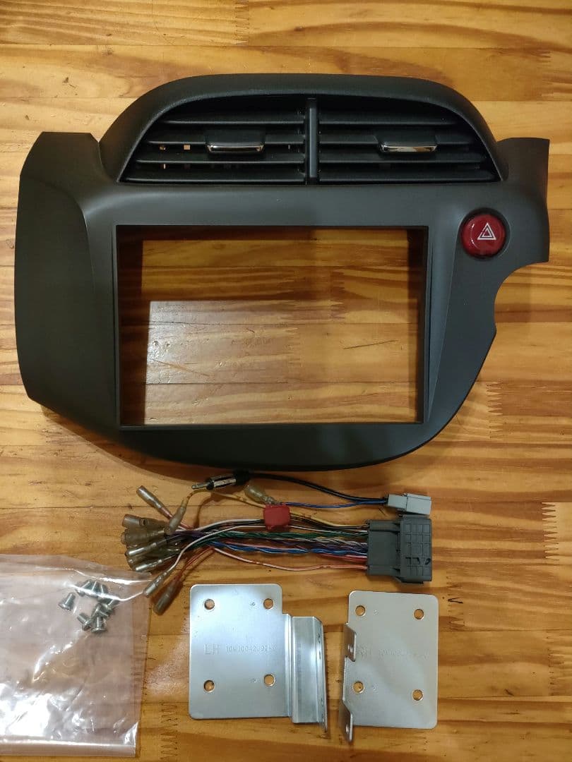 ALPINE　VIE−X088VS ＋フィット専用パネル付き