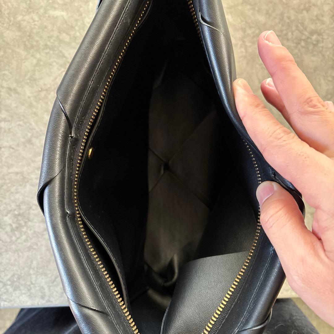 【定価20万】ボッテガヴェネタ クラッチバッグ 黒 イントレチャート カセット