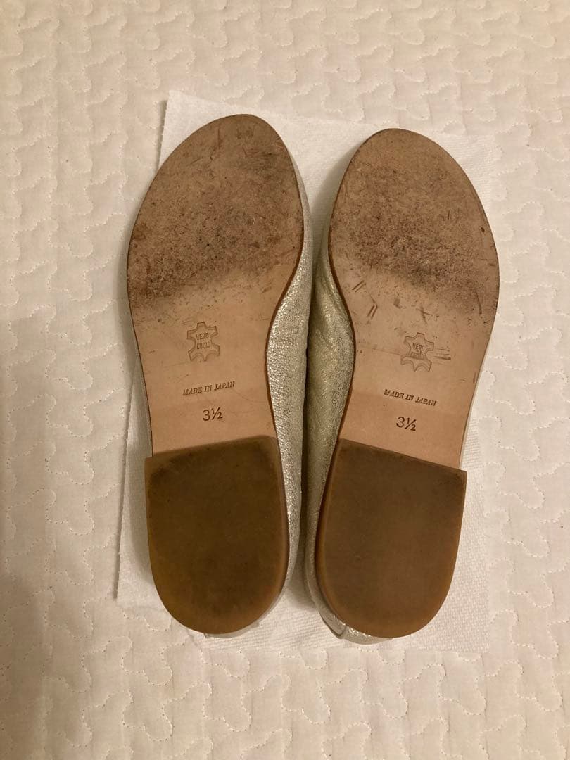 美品! SUI シューズ　シャンパンゴールド　23.5 北欧、暮らしの道具店