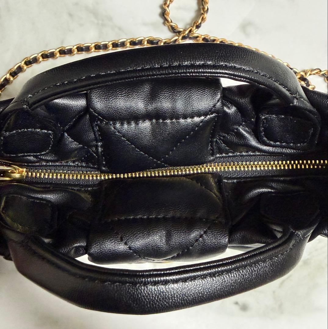 CHANEL ブラック ショルダーバッグ早く売りたいので即購入の方値段希望○