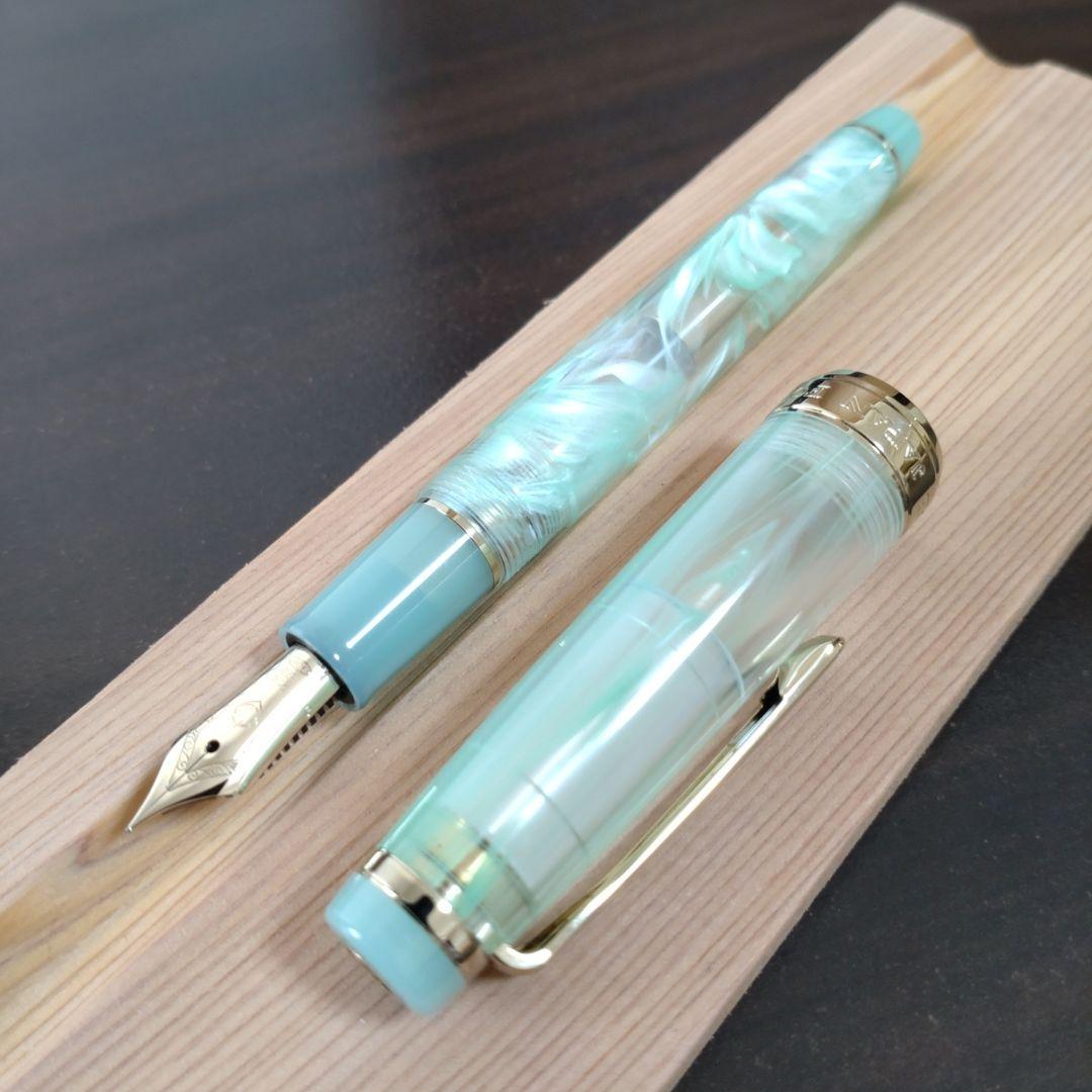 セーラー万年筆　ヴェイリオ　パールミント　字幅f