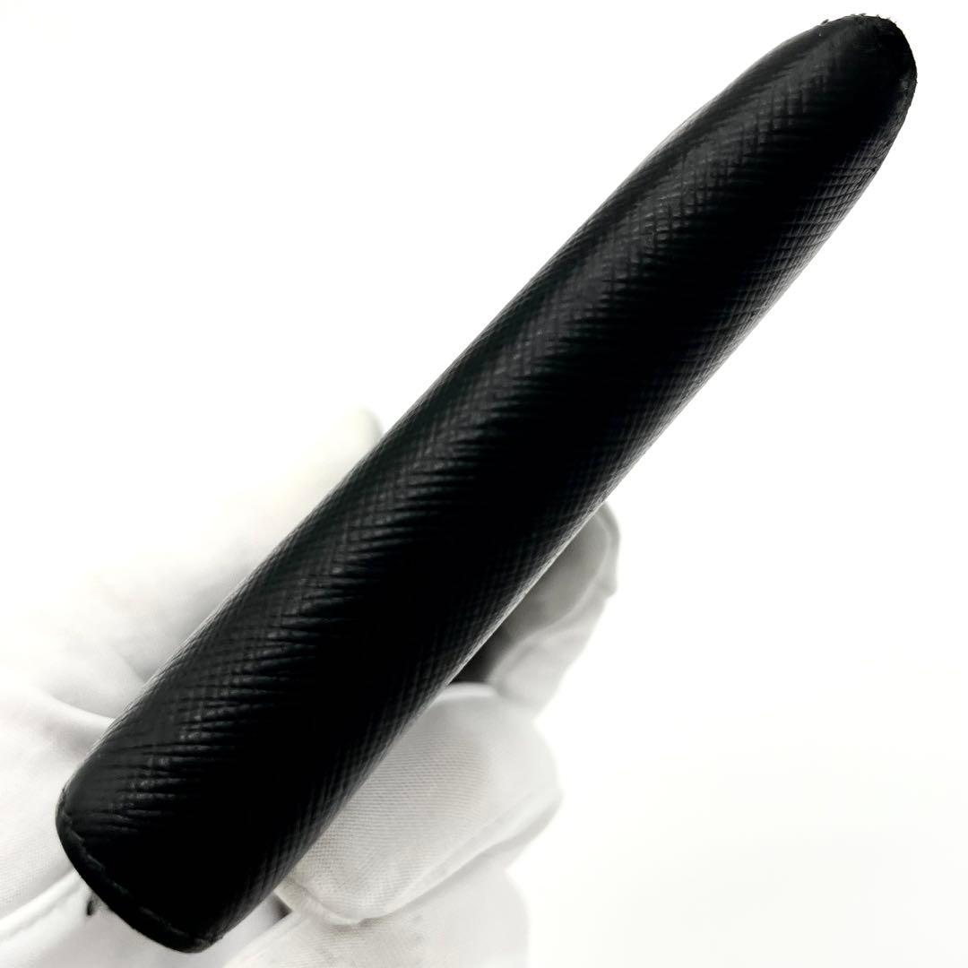 PRADA 二つ折り財布　サフィアーノレザー　ブラック