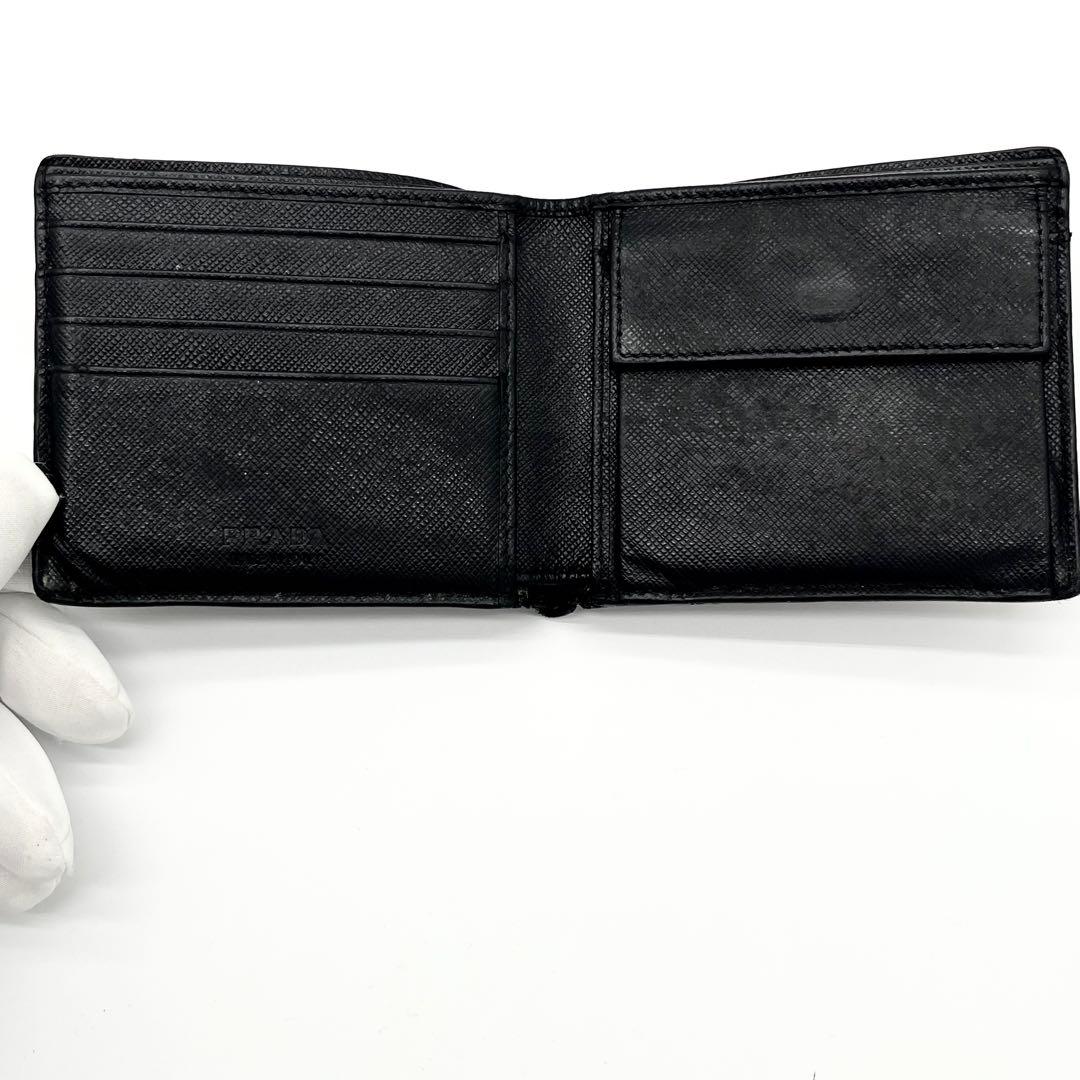 PRADA 二つ折り財布　サフィアーノレザー　ブラック