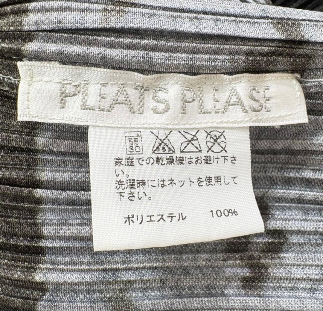 【極美品】プリーツプリーズ イッセイミヤケ カットソー 総柄 ハイネック 長袖