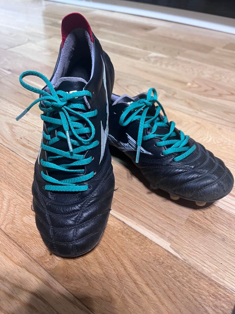 モレリアネオフォー　MORERIA NEO4 美品　サッカースパイク　25