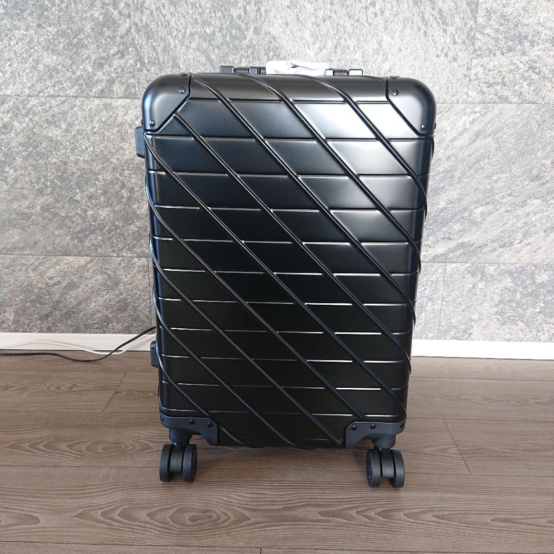 Macadamia プレミアム アルミスーツケース 【機内持ち込み】 ブラック