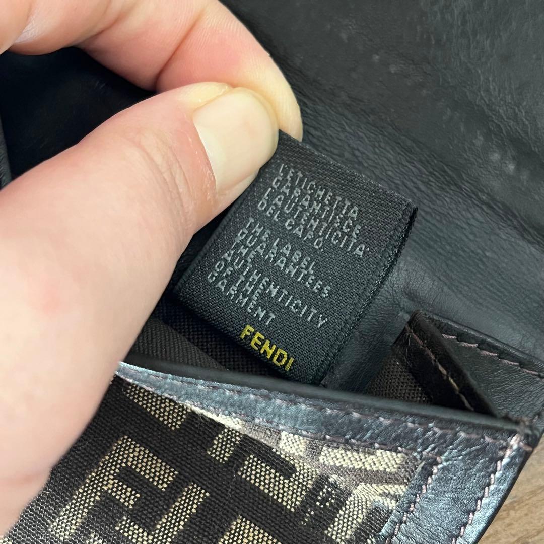 美品 FENDI フェンディ ズッカ柄×レザー 二つ折り財布 ミニ財布