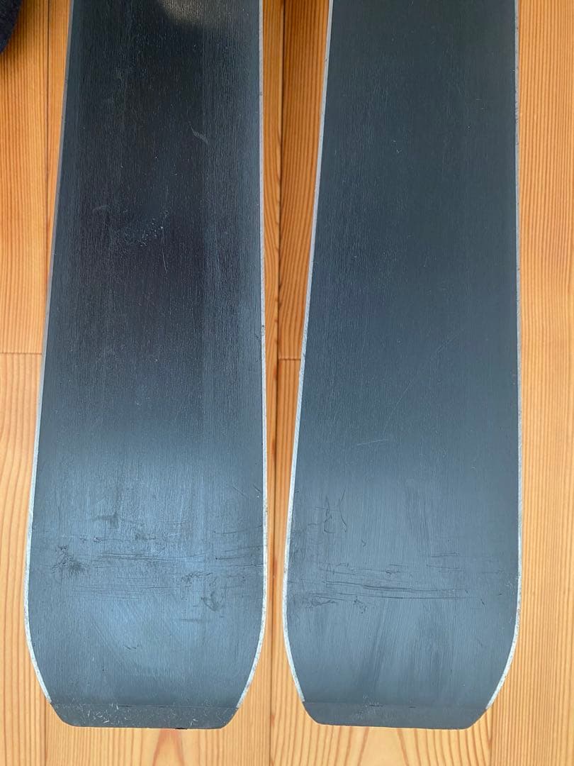 ATOMIC REDSTER JX スキー板 140cm　ジュニア