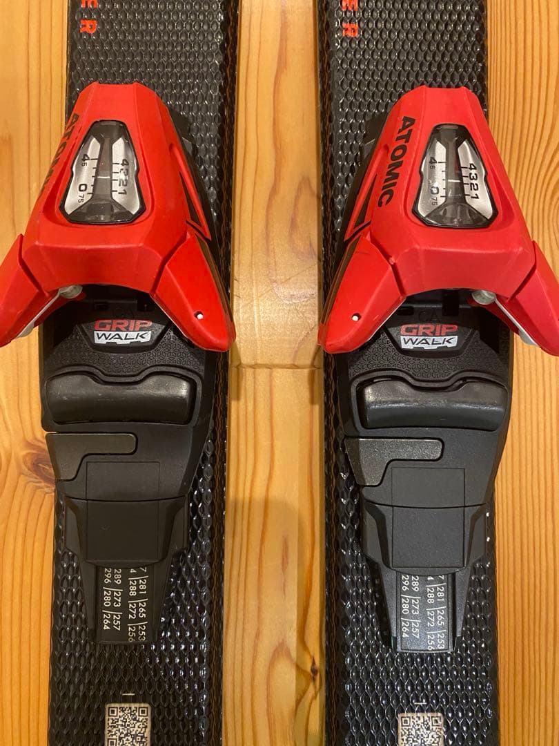 ATOMIC REDSTER JX スキー板 140cm　ジュニア