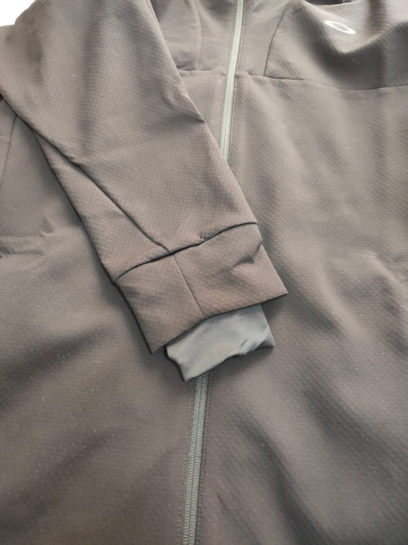 新品OAKLEY撥水 トレーニングウェア上下セットオークリー