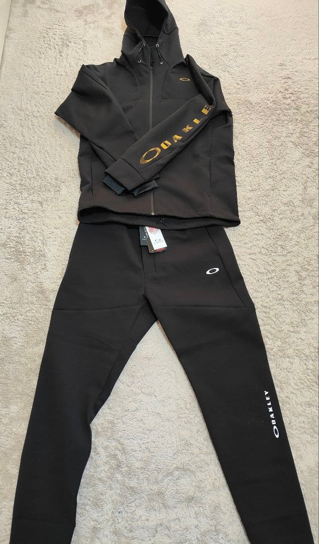 新品OAKLEY撥水 トレーニングウェア上下セットオークリー