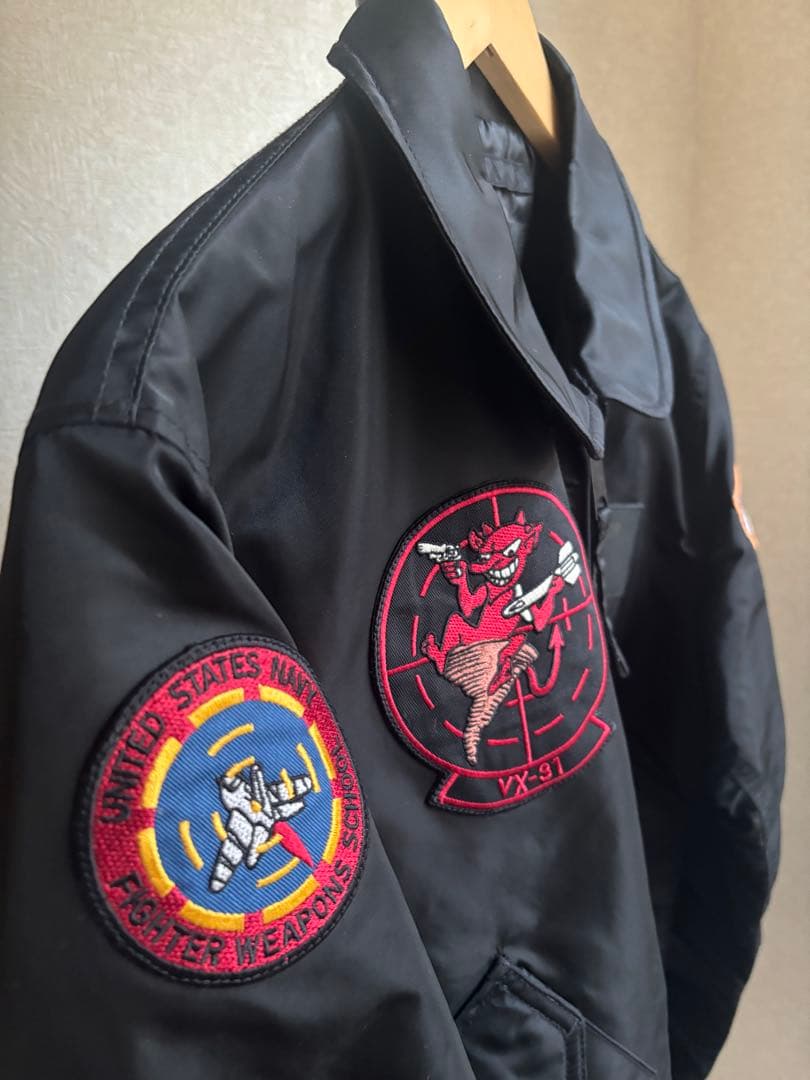 《レア》AVIREX フライトジャケット トップガン