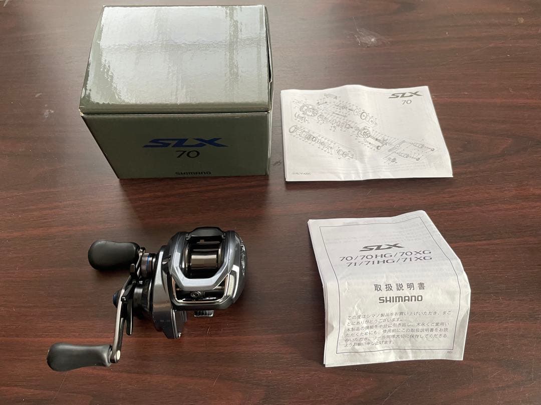 シマノ　２４　ＳＬＸ７０　中古品