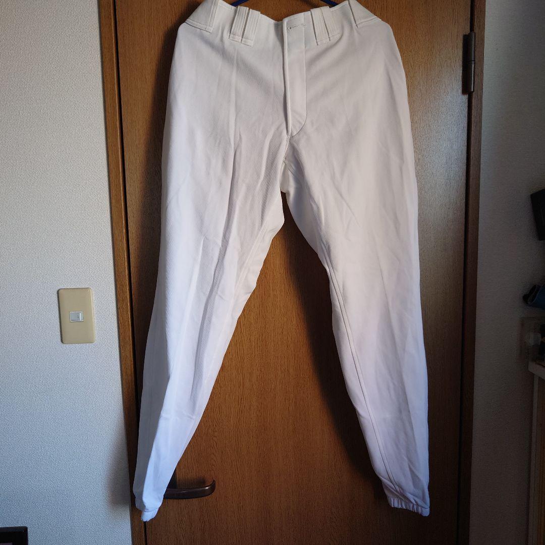 中日ドラゴンズのユニフォームです 番号は違いますが一応上下本物です