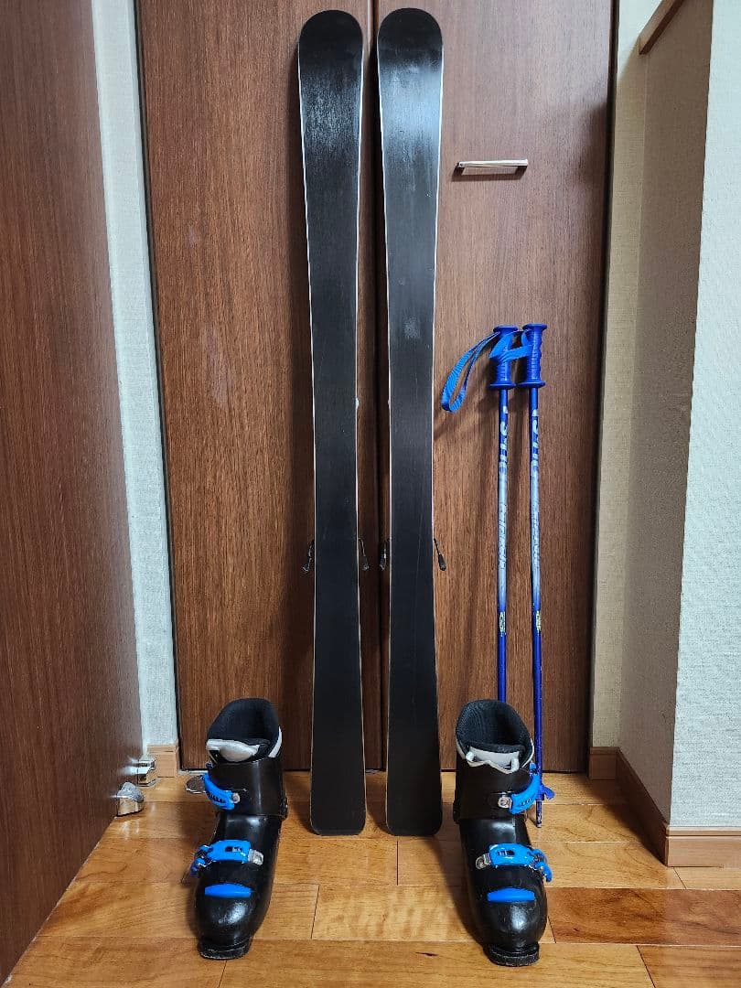 子供用スキーセット　スキー板　130cm　 ブーツ　22cm　ストック80cm