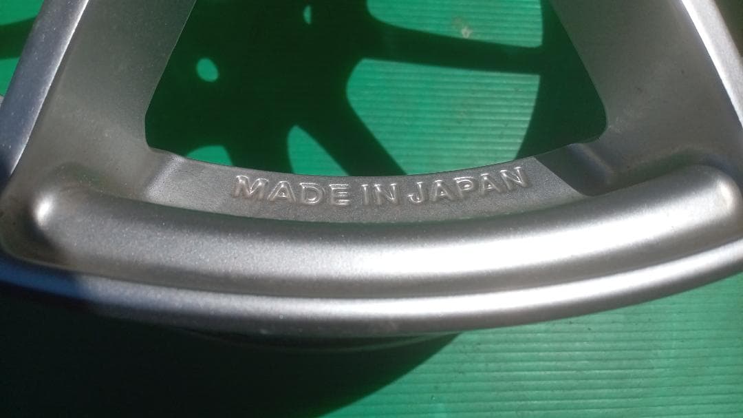 工場長　レイズ　グラムライツ　17インチ