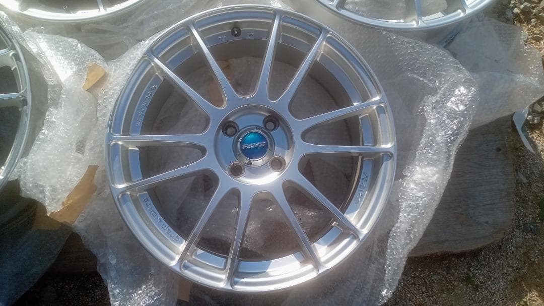 工場長　レイズ　グラムライツ　17インチ