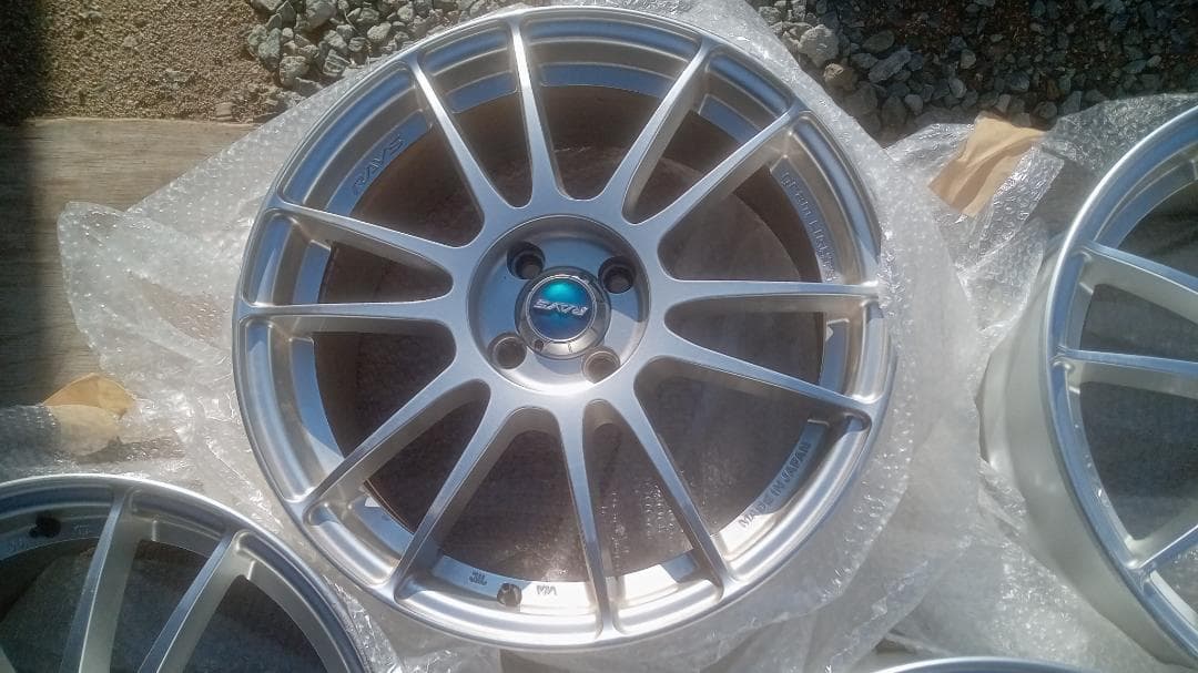 工場長　レイズ　グラムライツ　17インチ