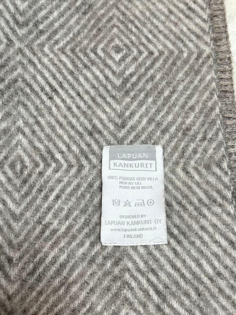 ラプアンカンクリ　ポケットショール　大判ストールブランケット