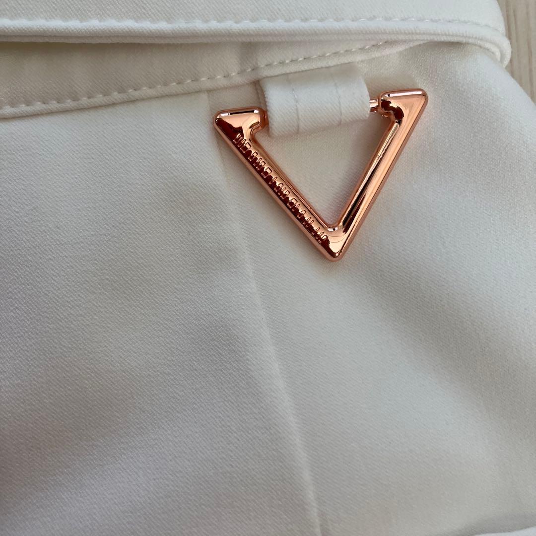 MARK&LONA ホワイトスカート